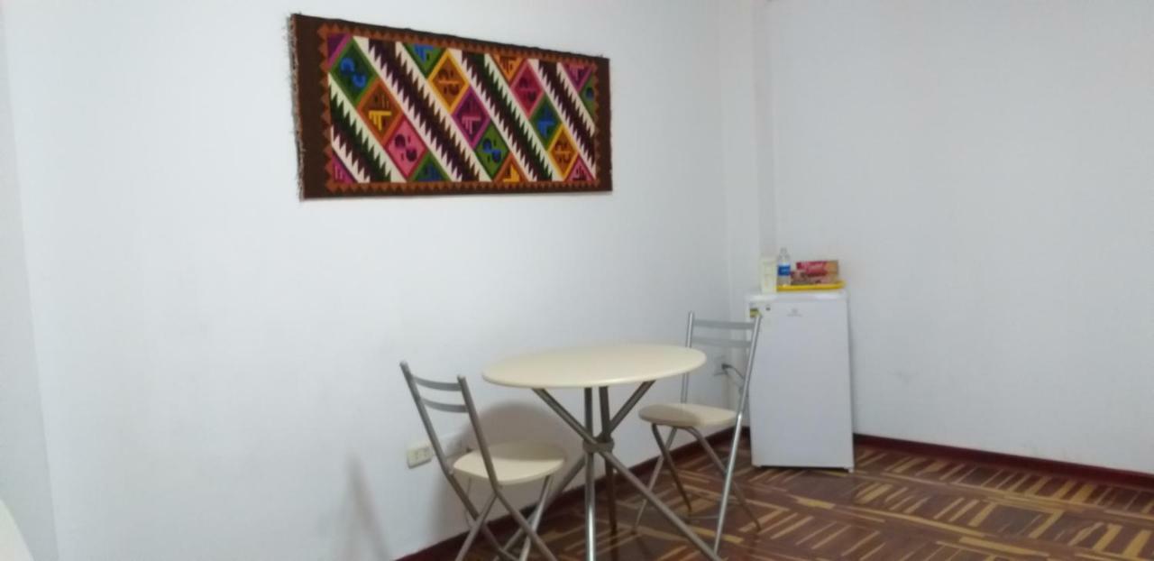 Peruvian Family Hostal Miraflores Lima Exterior photo